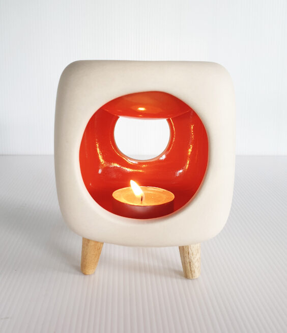 OL-05_Orange_Square-Legs